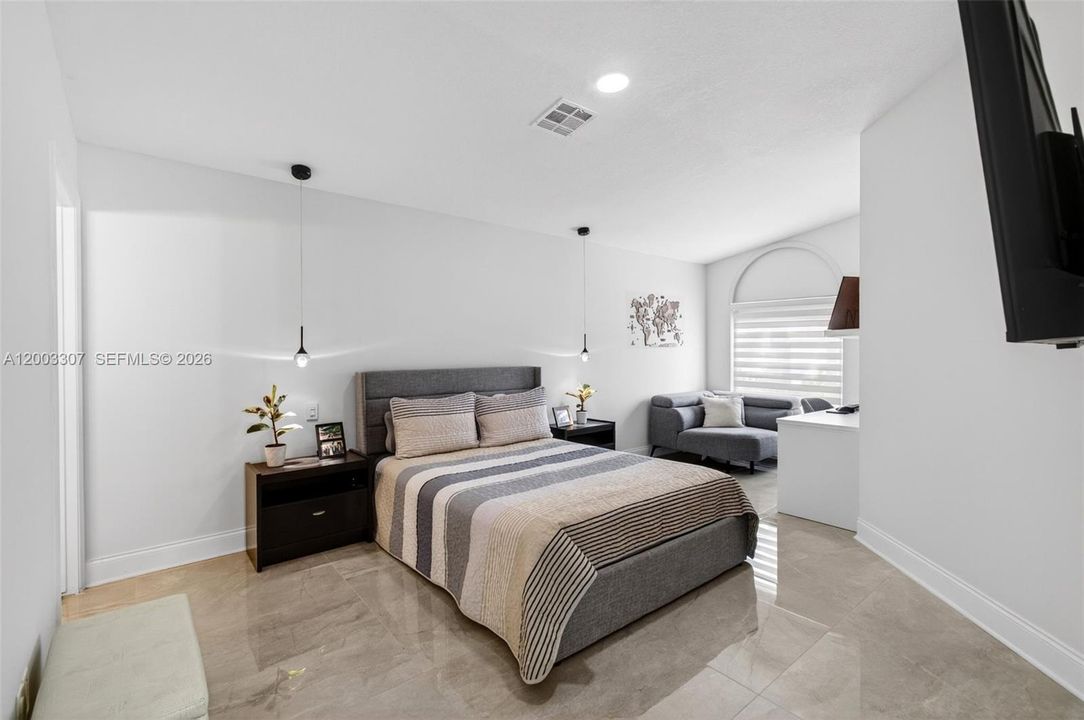 Recently Sold: $489,000 (3 beds, 2 baths, 1515 Square Feet)