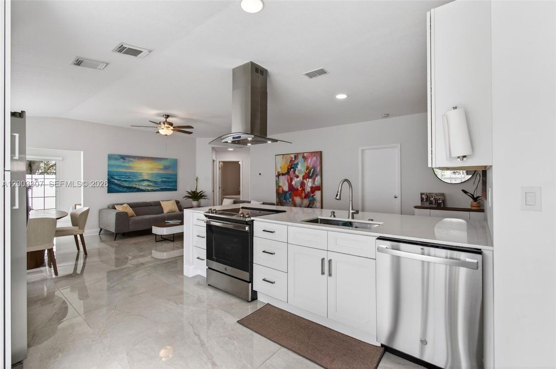 Recently Sold: $489,000 (3 beds, 2 baths, 1515 Square Feet)