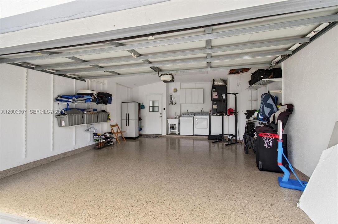 Recently Sold: $489,000 (3 beds, 2 baths, 1515 Square Feet)