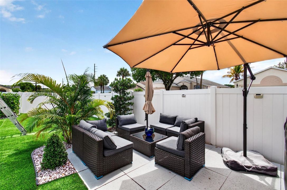 Recently Sold: $489,000 (3 beds, 2 baths, 1515 Square Feet)