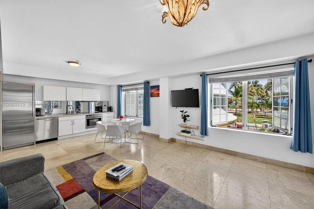 Activo con contrato: $829,000 (1 camas, 1 baños, 894 Pies cuadrados)