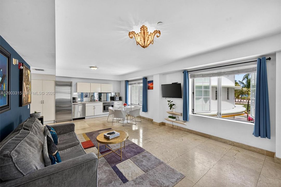 Activo con contrato: $829,000 (1 camas, 1 baños, 894 Pies cuadrados)