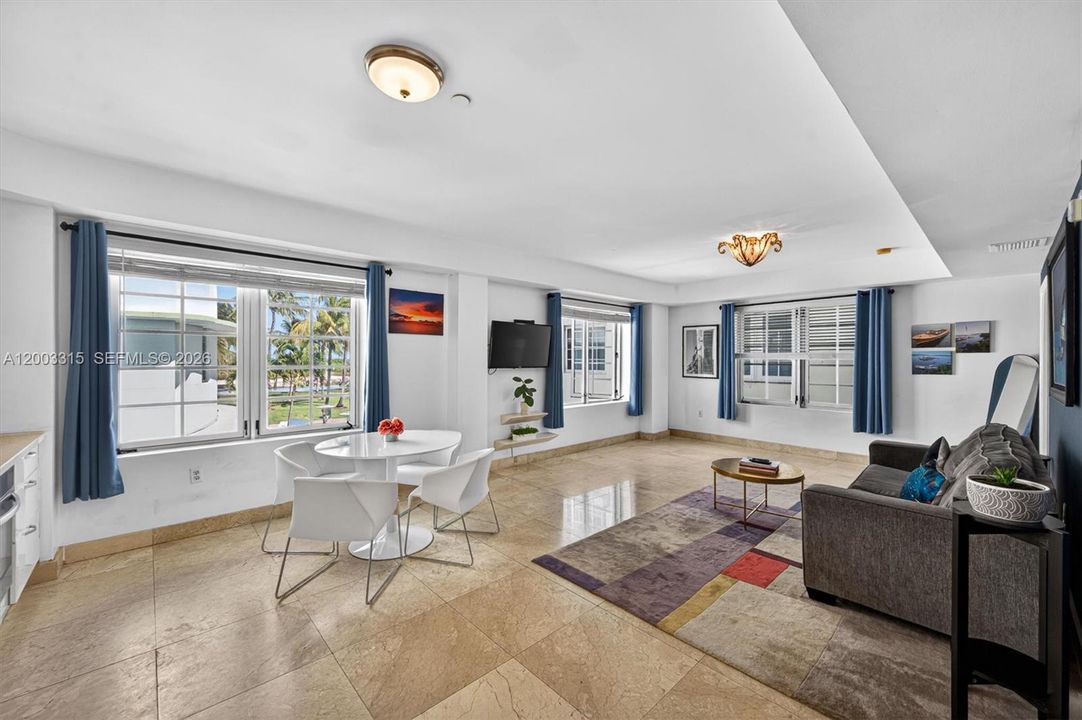Activo con contrato: $829,000 (1 camas, 1 baños, 894 Pies cuadrados)