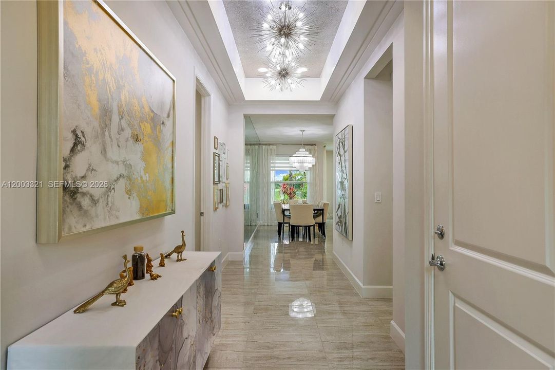En Venta: $600,000 (2 camas, 2 baños, 1716 Pies cuadrados)