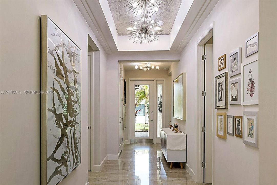 En Venta: $600,000 (2 camas, 2 baños, 1716 Pies cuadrados)