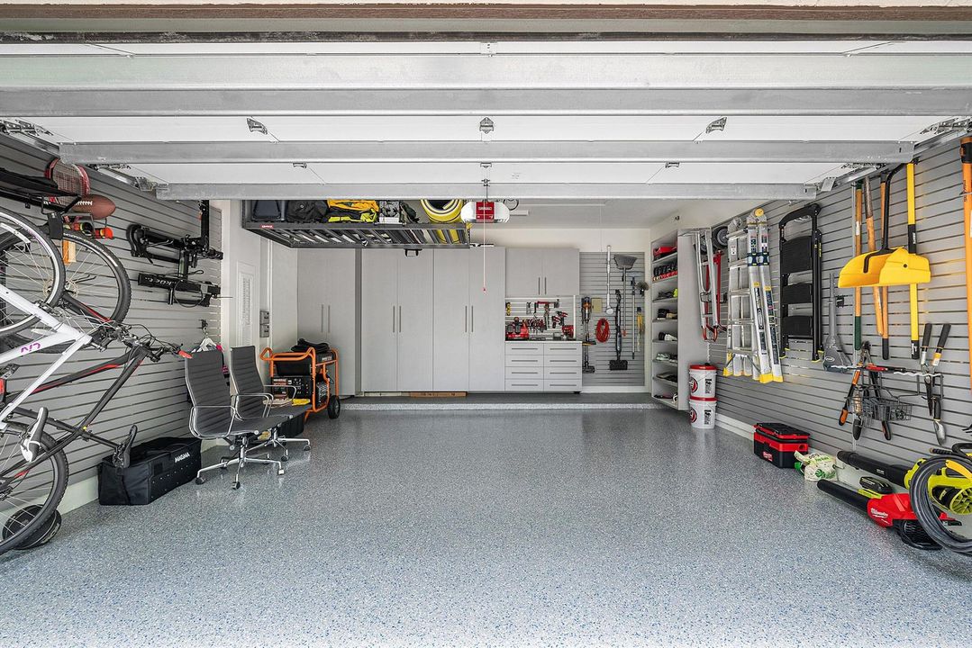 494 Enfield Ct