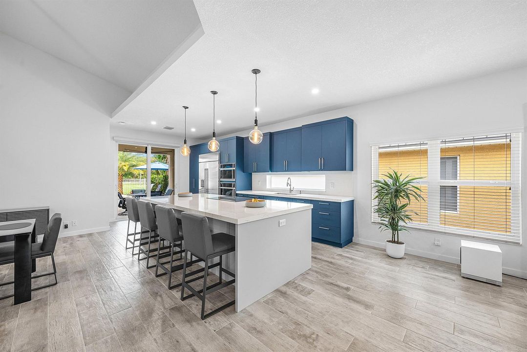494 Enfield Ct