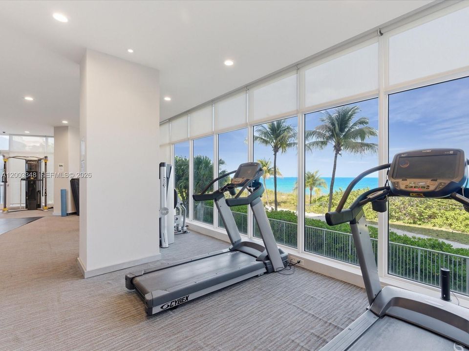 For Sale: $2,900,000 (3 beds, 3 baths, 2943 Square Feet)
