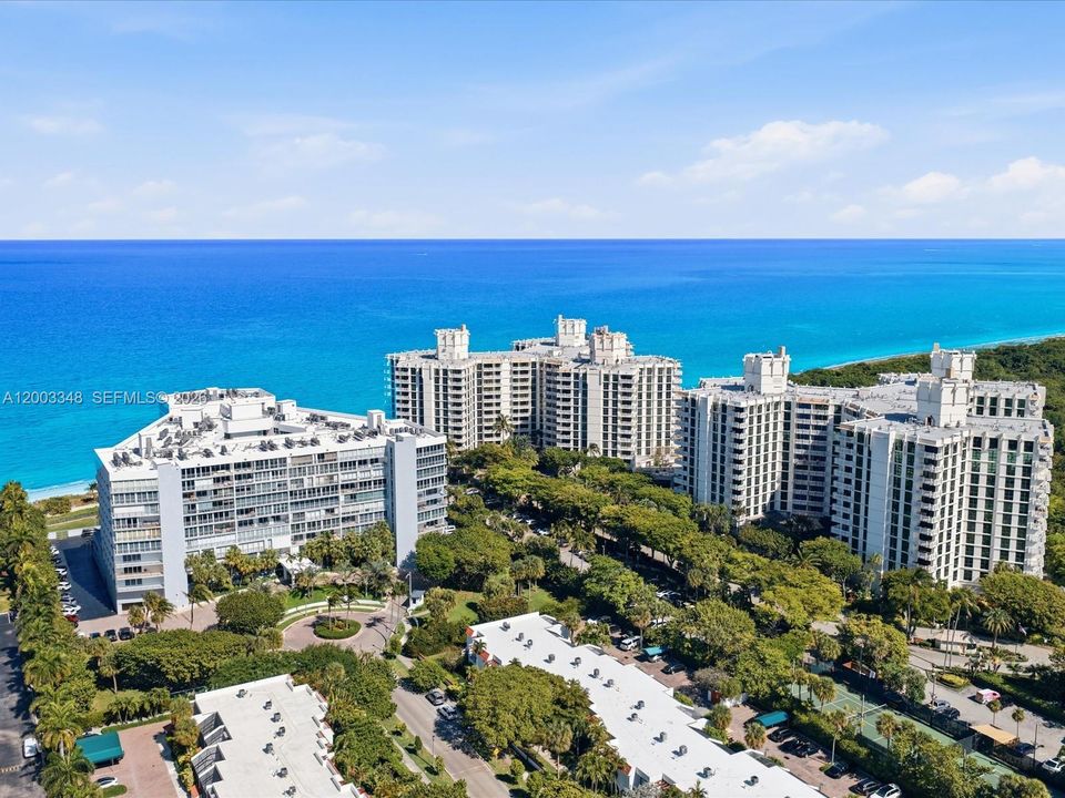 For Sale: $2,900,000 (3 beds, 3 baths, 2943 Square Feet)