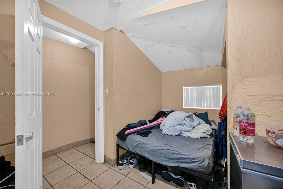 Activo con contrato: $549,000 (0 camas, 0 baños, 1056 Pies cuadrados)