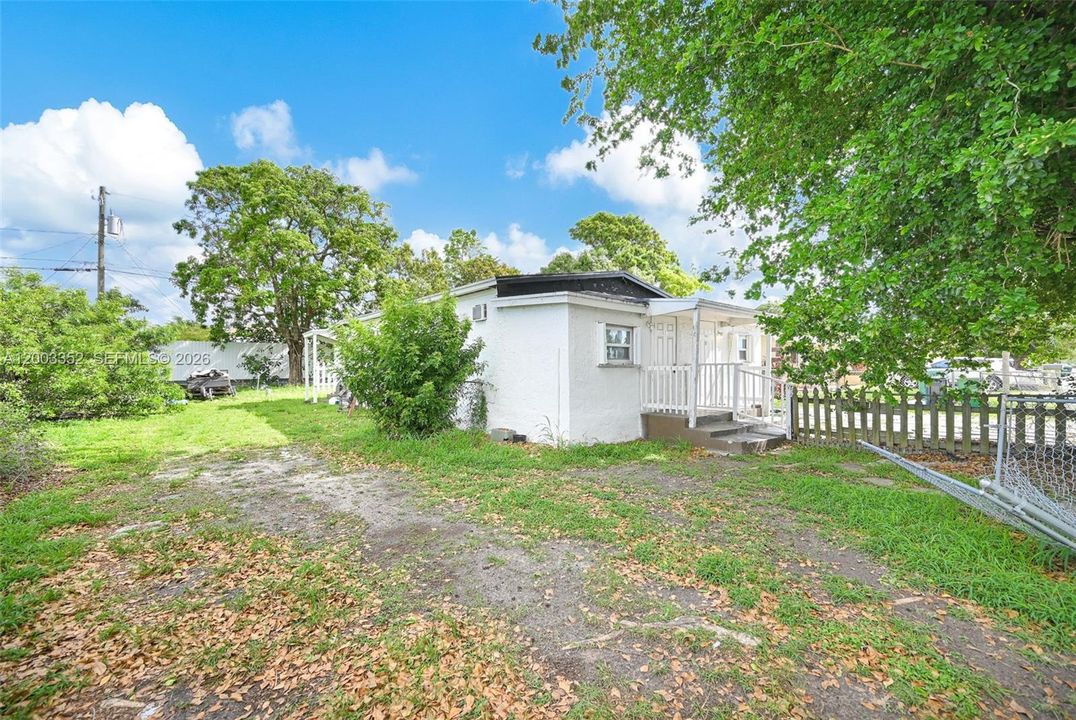 Activo con contrato: $549,000 (0 camas, 0 baños, 1056 Pies cuadrados)