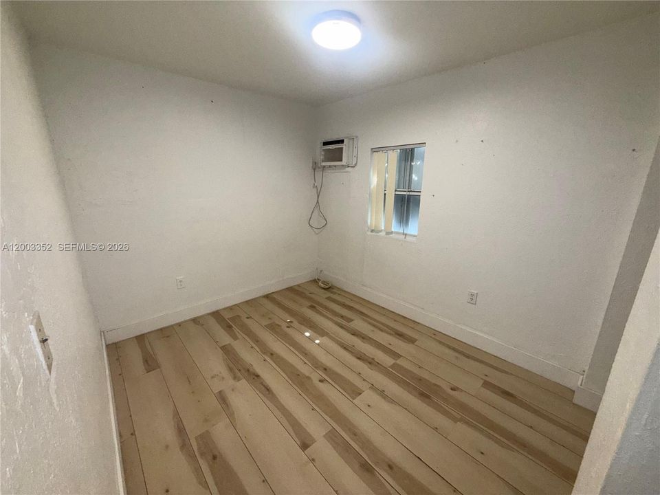 Activo con contrato: $549,000 (0 camas, 0 baños, 1056 Pies cuadrados)