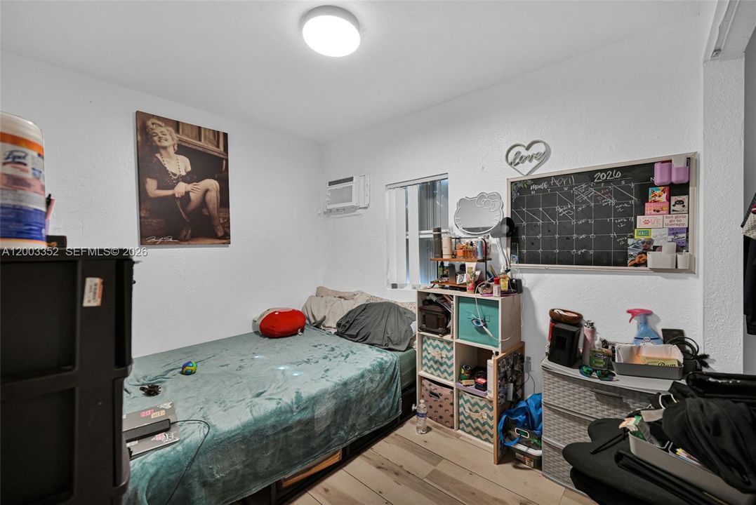 Activo con contrato: $549,000 (0 camas, 0 baños, 1056 Pies cuadrados)