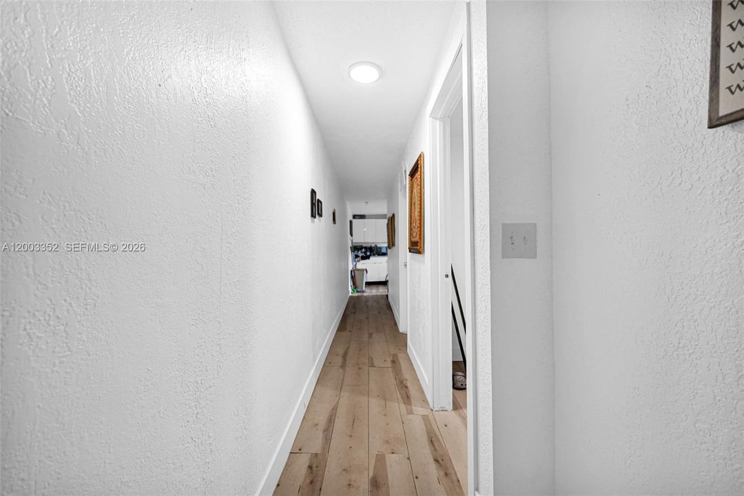 Activo con contrato: $549,000 (0 camas, 0 baños, 1056 Pies cuadrados)