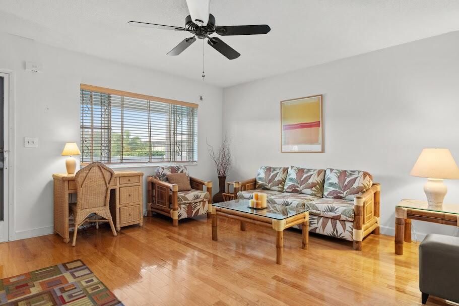 2170 SE 51 Ct 13