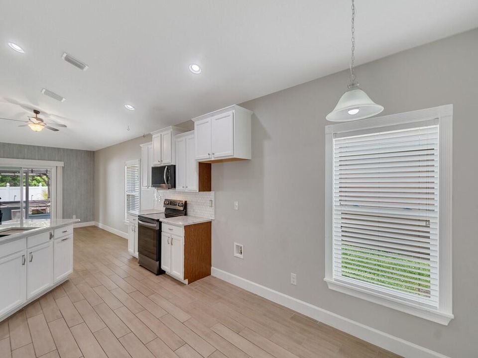 KITCHEN NOOK AREA