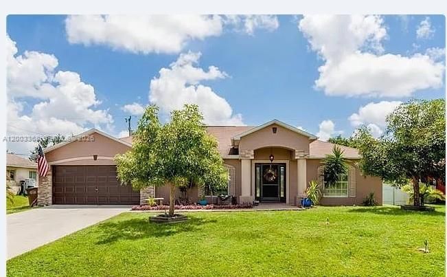 En Venta: $305,000 (4 camas, 2 baños, 1993 Pies cuadrados)