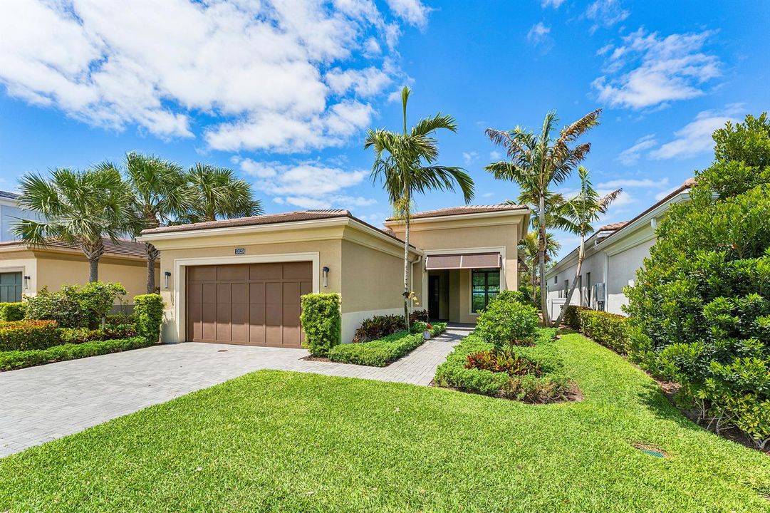 015-13129FabergePlace-PalmBeachGardens-F