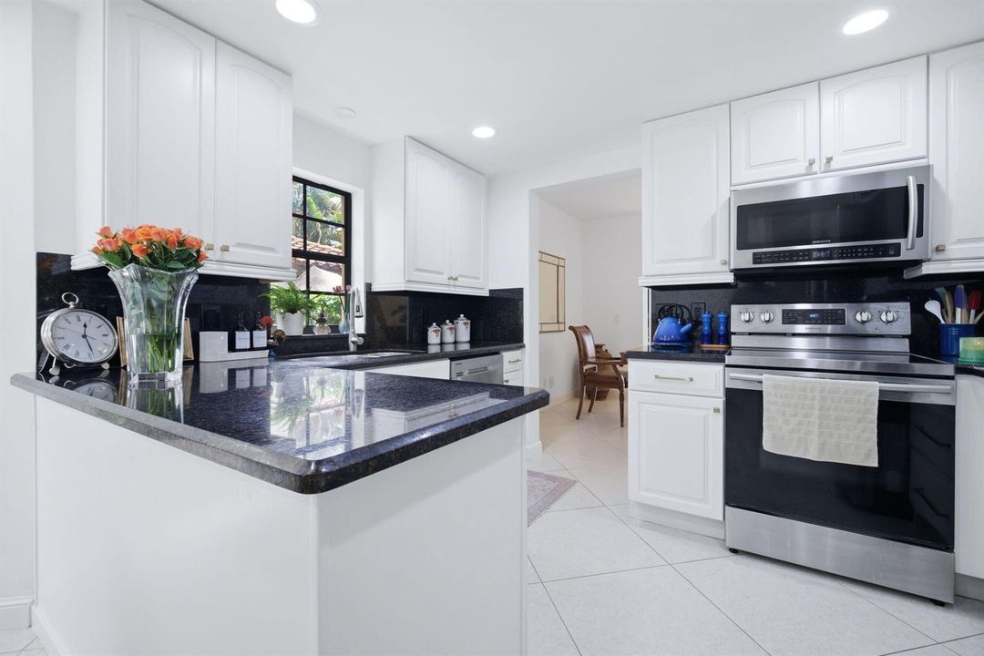 Kitchen 2