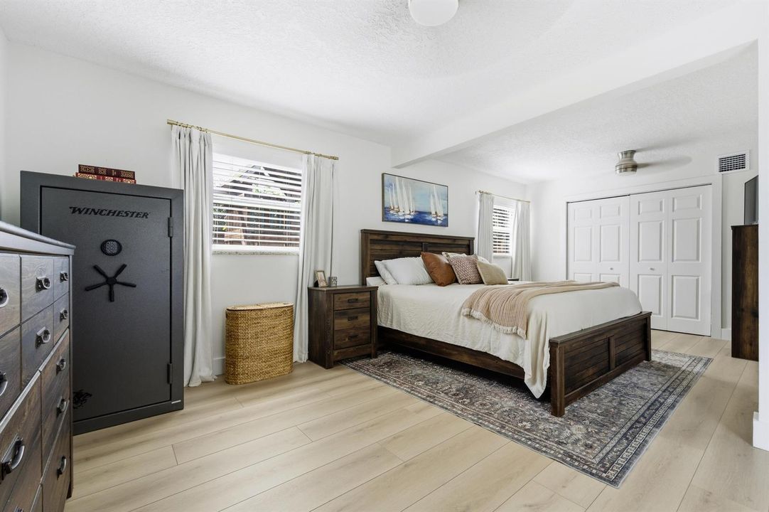9744_Dahlia_Ave_PBG_bedrooms_004