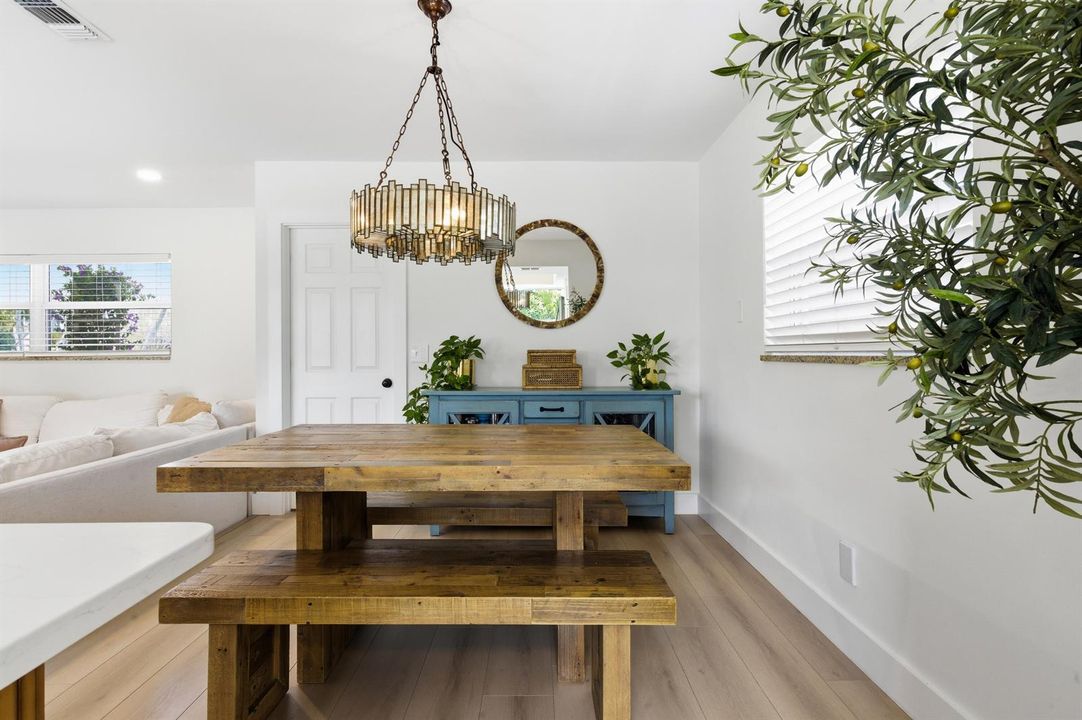9744_Dahlia_Ave_PBG_019