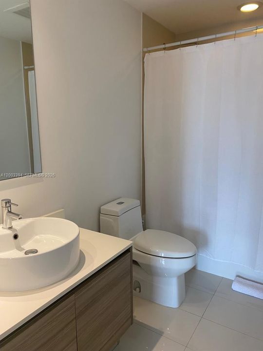 For Sale: $509,000 (1 beds, 1 baths, 673 Square Feet)
