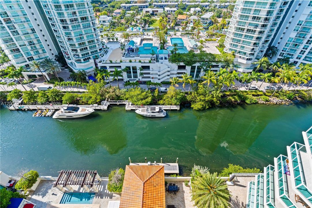 For Sale: $910,000 (3 beds, 2 baths, 1492 Square Feet)