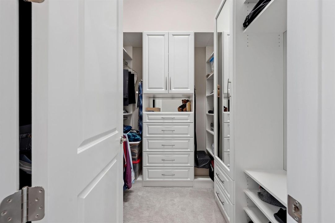 Custom Built-In Walk-In Closet