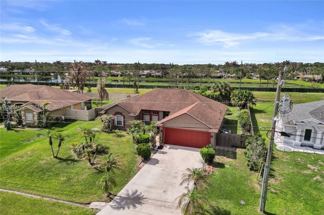 For Sale: $399,000 (3 beds, 2 baths, 1644 Square Feet)