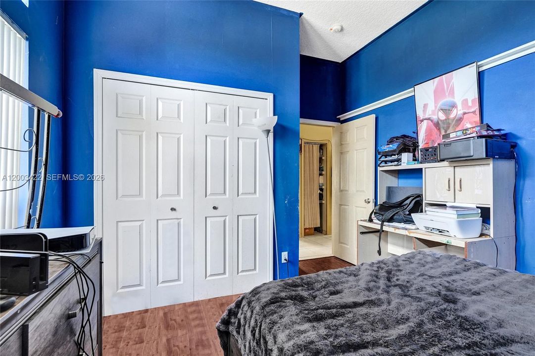 For Sale: $399,000 (3 beds, 2 baths, 1644 Square Feet)
