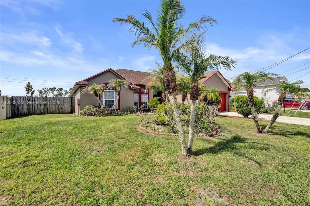 For Sale: $399,000 (3 beds, 2 baths, 1644 Square Feet)