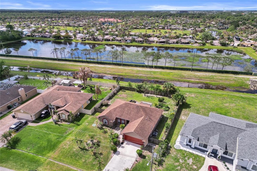 For Sale: $399,000 (3 beds, 2 baths, 1644 Square Feet)