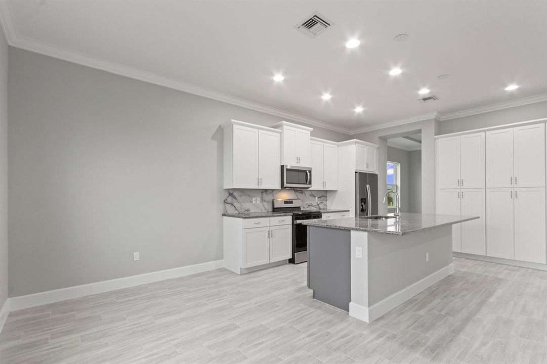 Kitchen-009-017-4200x2800