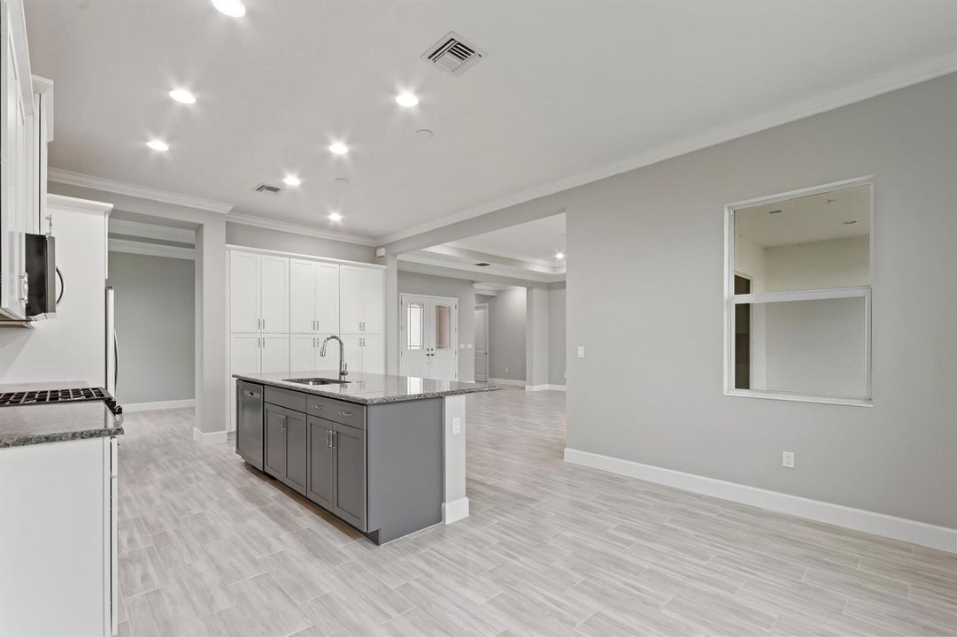 Kitchen-014-020-4200x2800