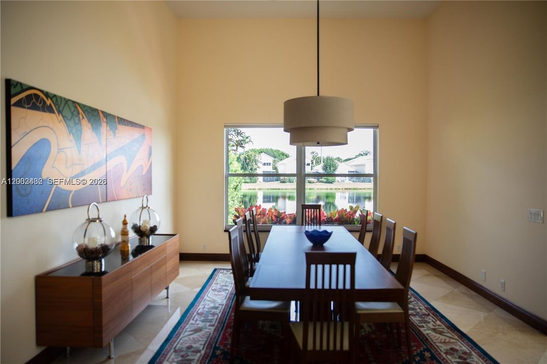 For Rent: $9,500 (3 beds, 2 baths, 2472 Square Feet)