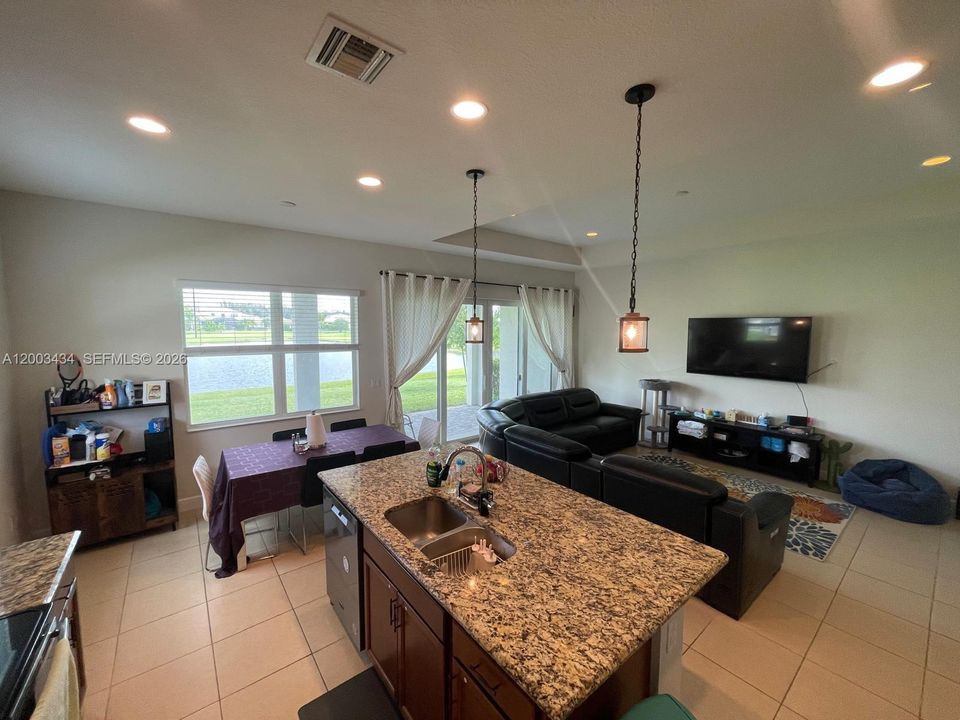 Active With Contract: $3,450 (4 beds, 2 baths, 2305 Square Feet)