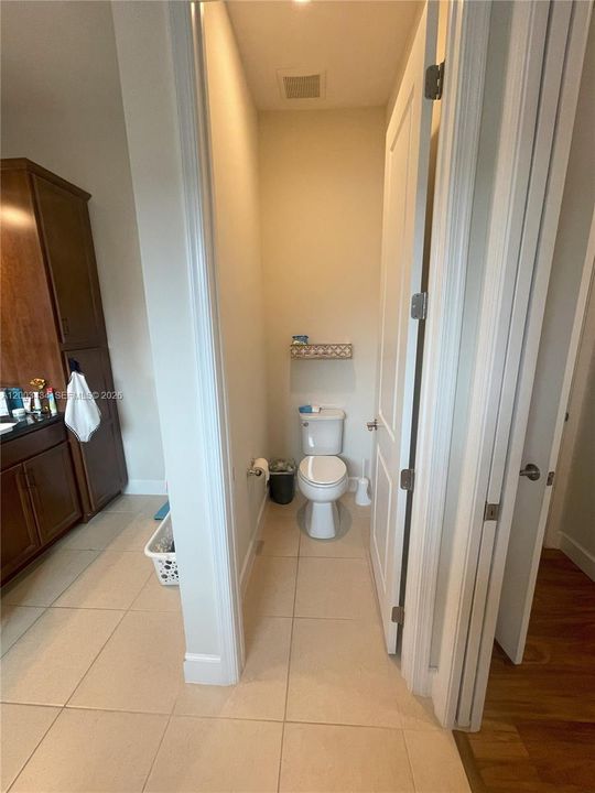 Active With Contract: $3,450 (4 beds, 2 baths, 2305 Square Feet)
