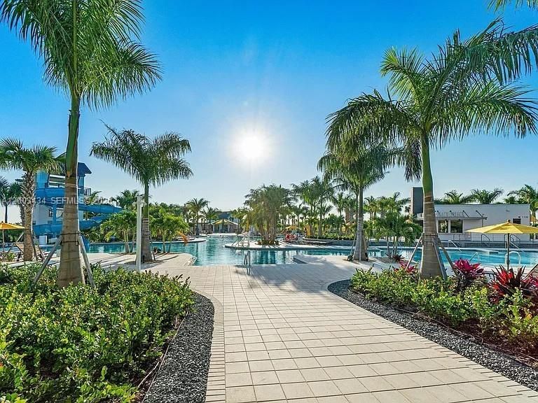 Active With Contract: $3,450 (4 beds, 2 baths, 2305 Square Feet)