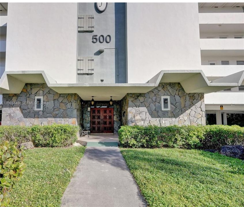 Active With Contract: $120,000 (1 beds, 1 baths, 730 Square Feet)