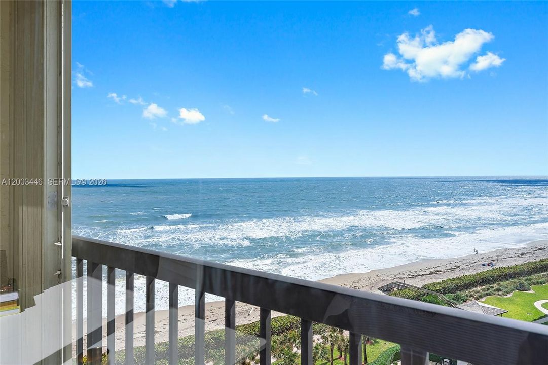 Active With Contract: $3,000 (2 beds, 2 baths, 1437 Square Feet)