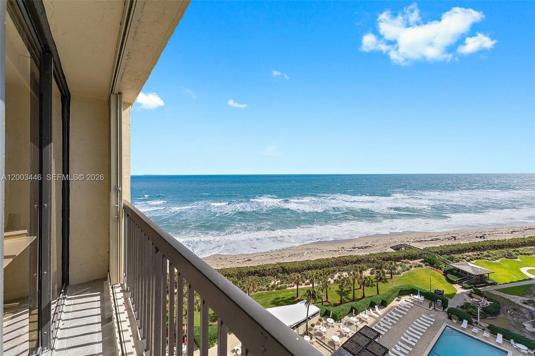 Active With Contract: $3,000 (2 beds, 2 baths, 1437 Square Feet)