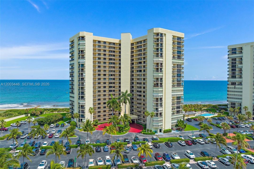 Active With Contract: $3,000 (2 beds, 2 baths, 1437 Square Feet)
