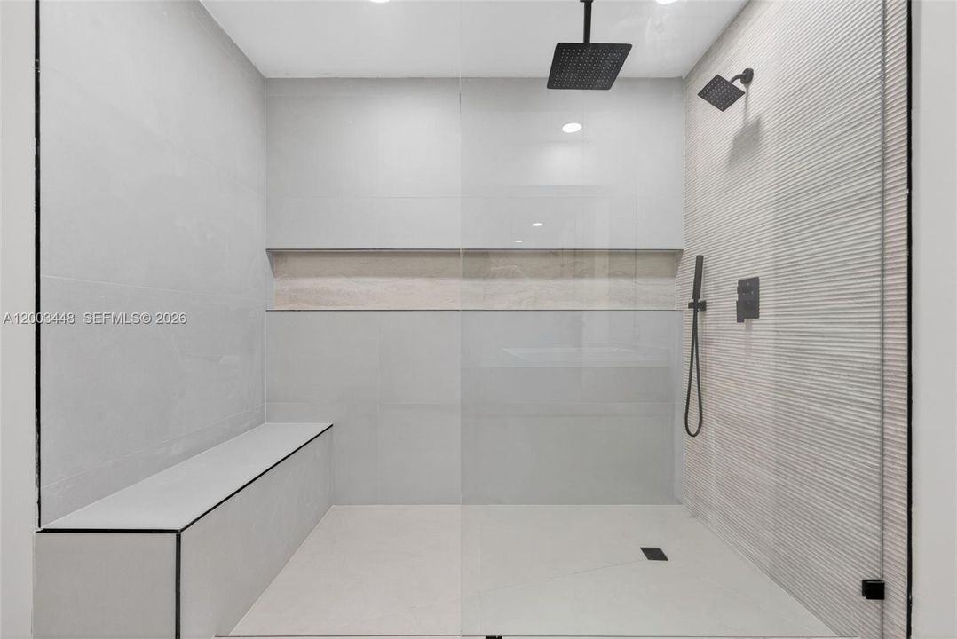 На продажу: $699,000 (3 спален, 2 ванн, 1783 Квадратных фут)