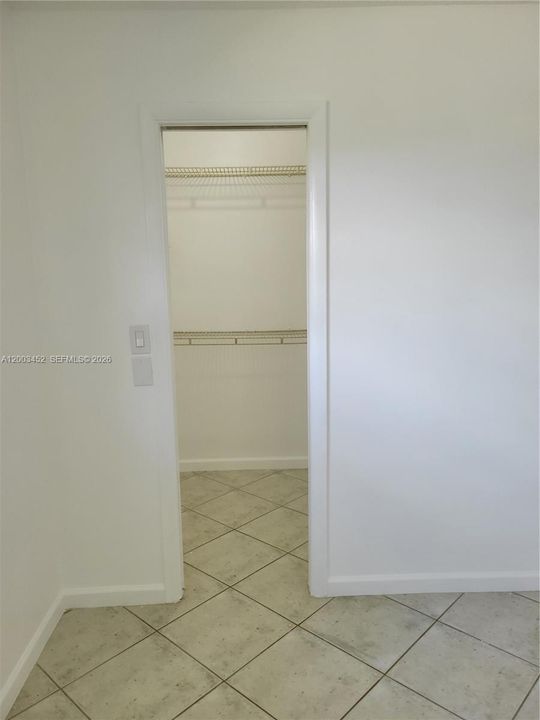 En Venta: $290,000 (2 camas, 2 baños, 1250 Pies cuadrados)