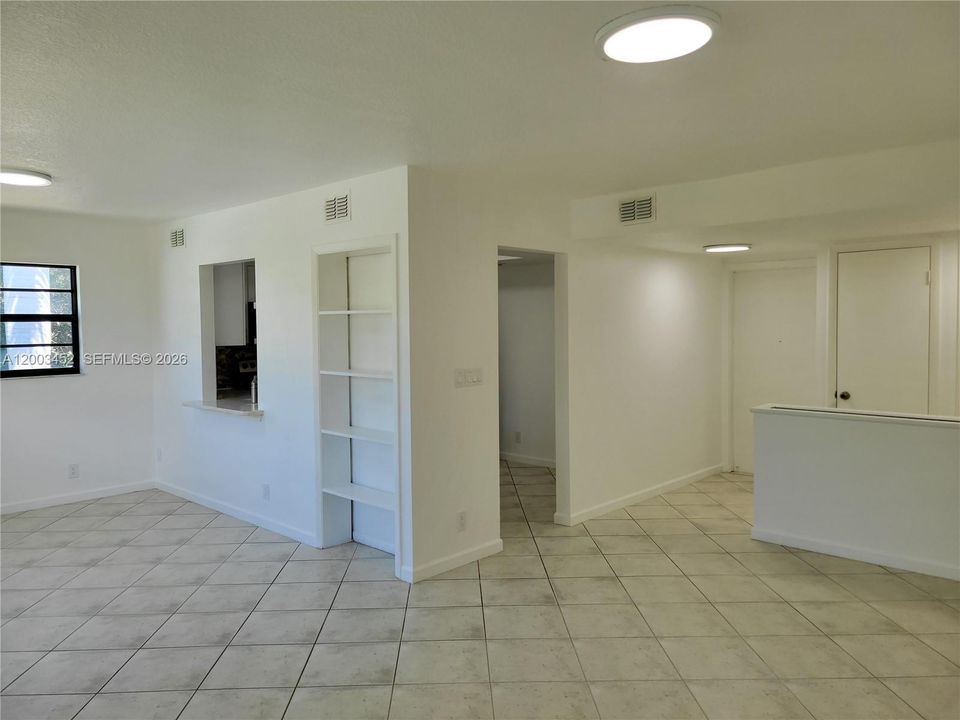 En Venta: $290,000 (2 camas, 2 baños, 1250 Pies cuadrados)