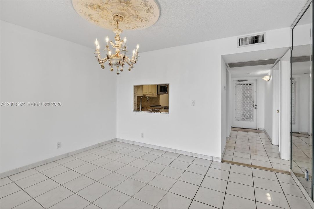 En Venta: $185,000 (2 camas, 2 baños, 1100 Pies cuadrados)