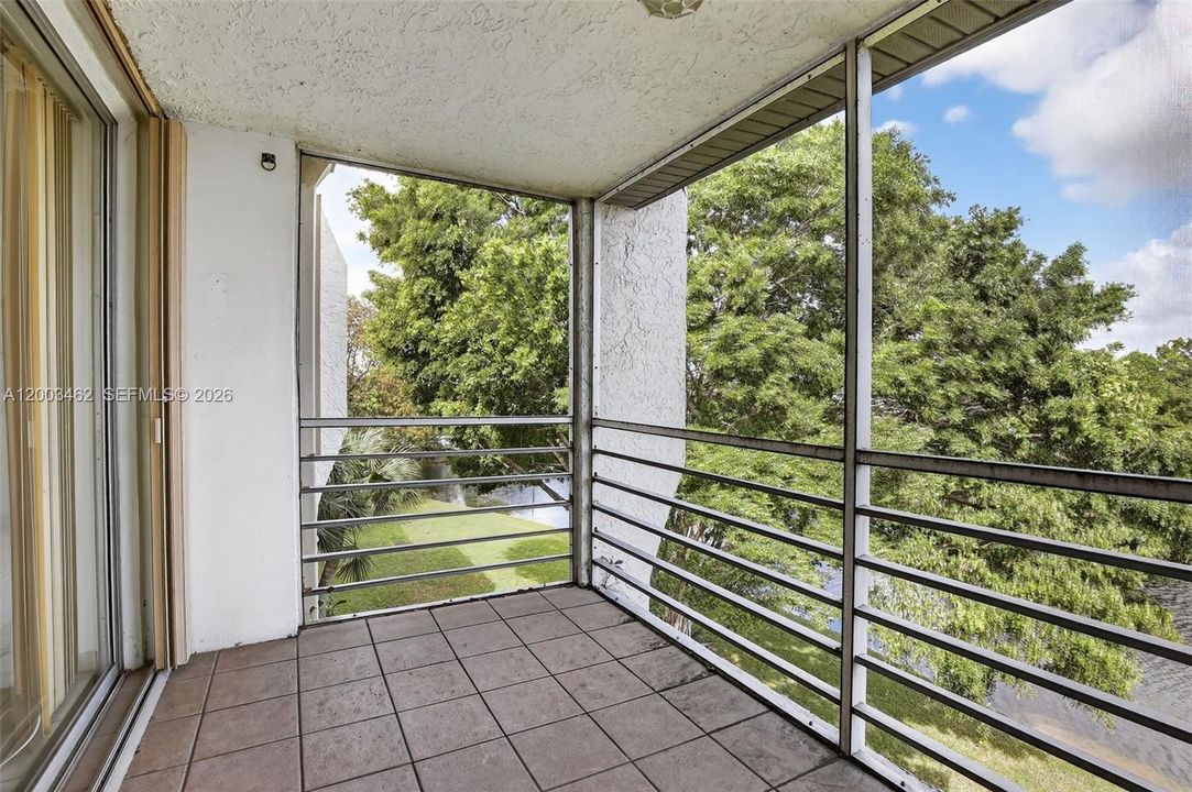 En Venta: $185,000 (2 camas, 2 baños, 1100 Pies cuadrados)