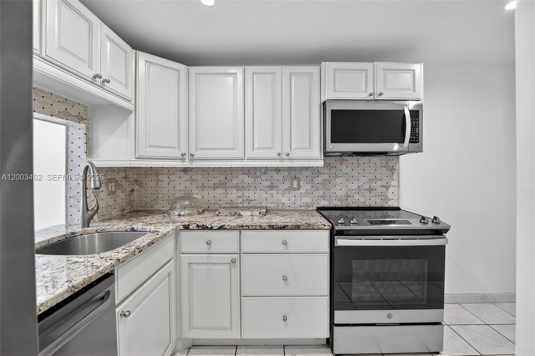 En Venta: $185,000 (2 camas, 2 baños, 1100 Pies cuadrados)