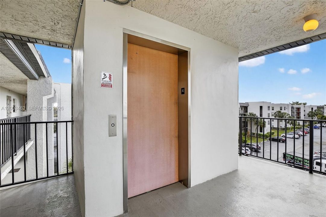En Venta: $185,000 (2 camas, 2 baños, 1100 Pies cuadrados)