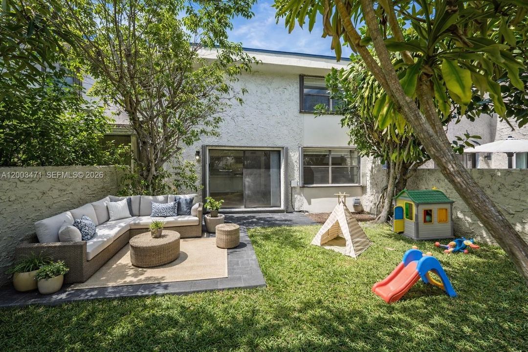 virtually staged patio
